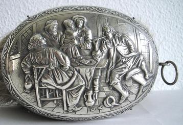 Ovaal Nederlands zilveren kleding- of tafelborstel 1974 beschikbaar voor biedingen