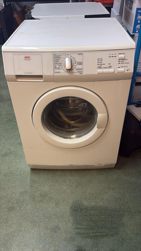 AEG Lavamat wasmachine (Electrolux), Witgoed en Apparatuur, Wasmachines, Minder dan 85 cm, 1200 tot 1600 toeren, Ophalen