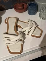 Zara slippers wit ( 39 ), Kleding | Dames, Schoenen, Zara, Slippers, Ophalen of Verzenden, Wit