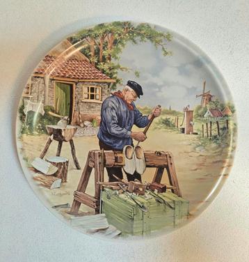 Vintage Wandbord Klompenmaker beschikbaar voor biedingen