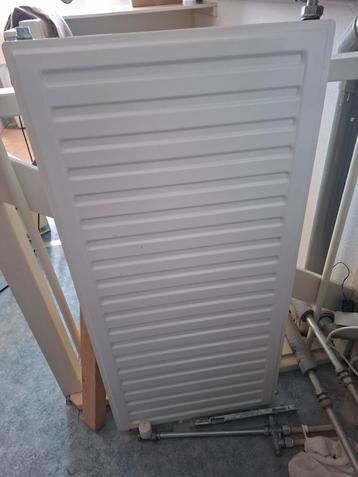 Radiator 105x50cm beschikbaar voor biedingen