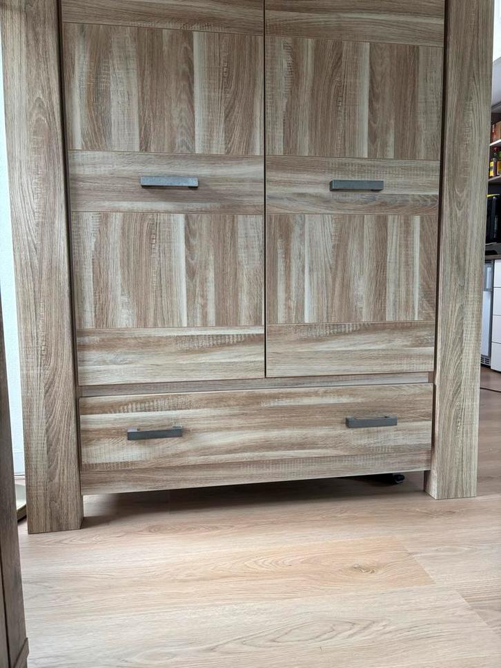 Hoge kast met deuren en lades, Huis en Inrichting, Kasten | Buffetkasten, Zo goed als nieuw, 100 tot 150 cm, 50 tot 100 cm, 25 tot 50 cm