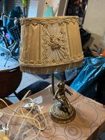 Antieke tafellamp, Ophalen of Verzenden, Zo goed als nieuw, Rond