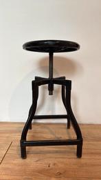 Kruk metaal Crate & Barrel, Huis en Inrichting, Ophalen of Verzenden, In hoogte verstelbaar, Gebruikt, Staal