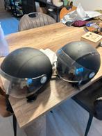 2 helmen, Fietsen en Brommers, Ophalen, Zo goed als nieuw, Medium