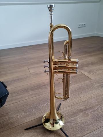 Trompet, merk Main beschikbaar voor biedingen