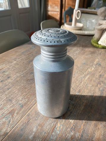 Vintage Aluminium Strooier beschikbaar voor biedingen