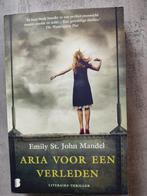 Aria voor een verleden Emily St. John Mandel als nieuw!, Ophalen of Verzenden, Zo goed als nieuw