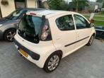 Citroën C1 1.0i 68PK 5D 2011 Wit, Voorwielaandrijving, C1, Origineel Nederlands, Handgeschakeld