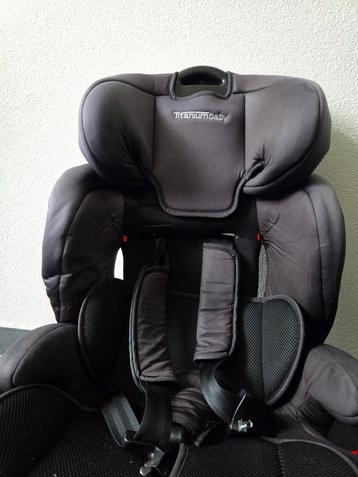 Titanium Baby Autostoel - Veilig & Comfortabel beschikbaar voor biedingen