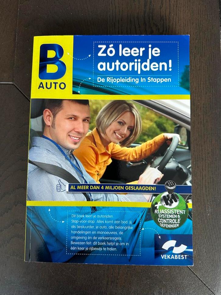 Rijopleiding in Stappen B auto - Vekabest, Boeken, Auto's | Boeken, Zo goed als nieuw, Algemeen, Ophalen of Verzenden
