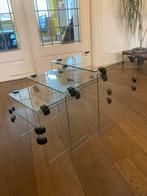 Vintage glazen nesting tables Kubus bijzettafeltje, Huis en Inrichting, Tafels | Bijzettafels, 45 tot 60 cm, Minder dan 55 cm