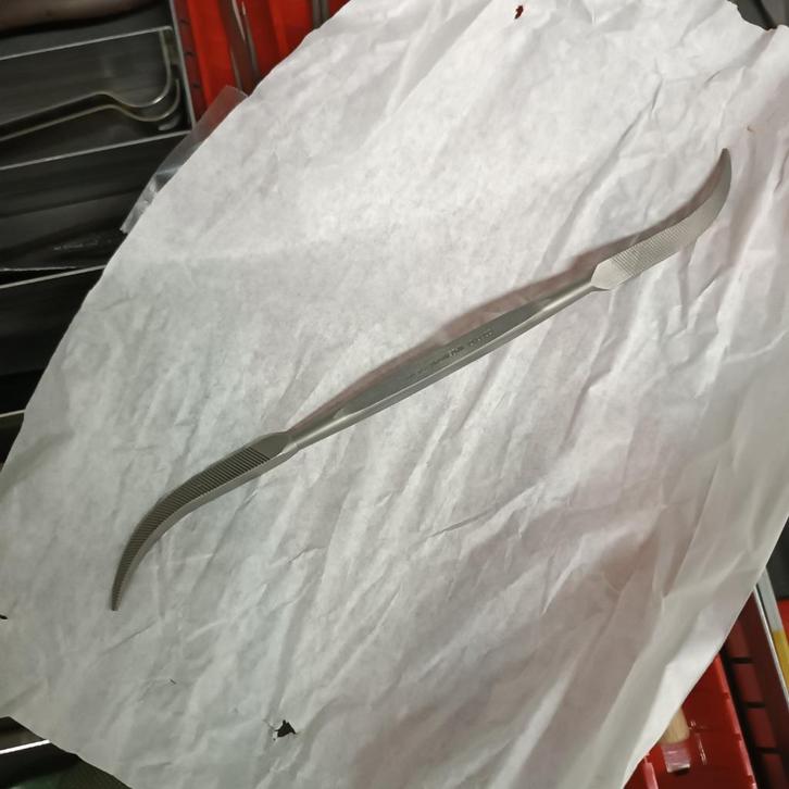 EXTRA 300mm CORRADI RIFFLER FILE, TRIANGULAR CUT 000, Antiek en Kunst, Antiek | Gereedschap en Instrumenten, Verzenden