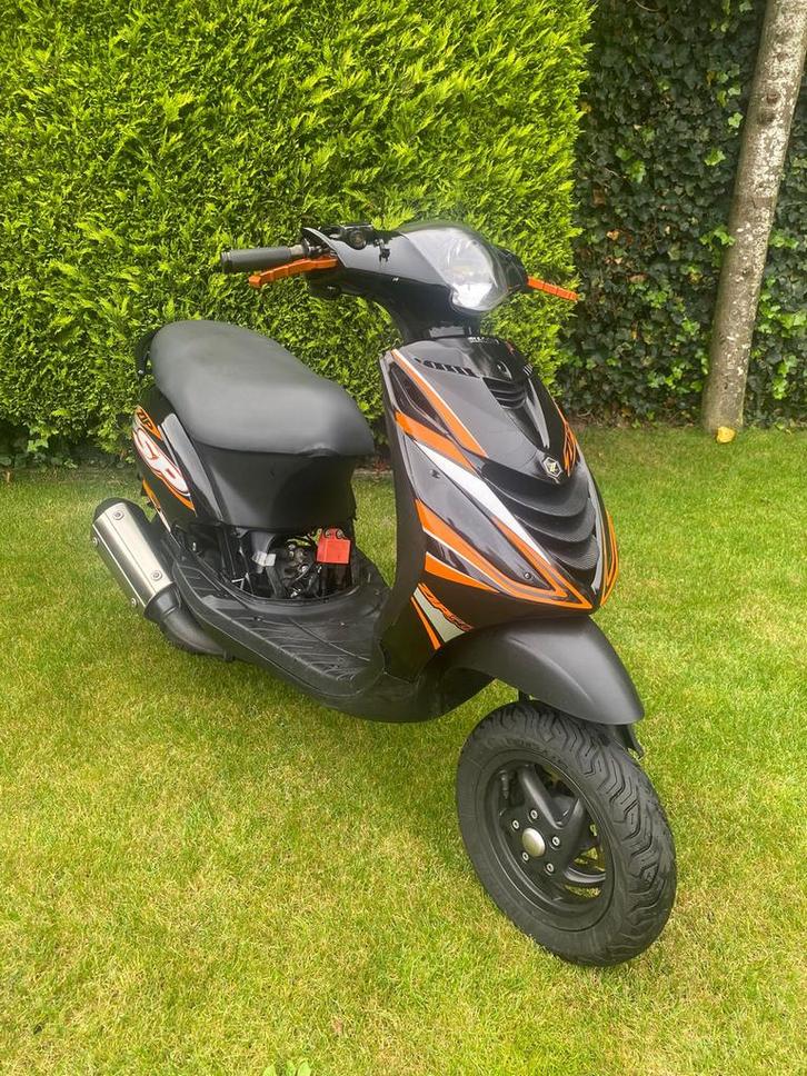 Piaggio Zip 125cc 2 Takt - Snelle Scooter!, Fietsen en Brommers, Scooters | Piaggio, Gebruikt, Zip, Benzine, Ophalen of Verzenden