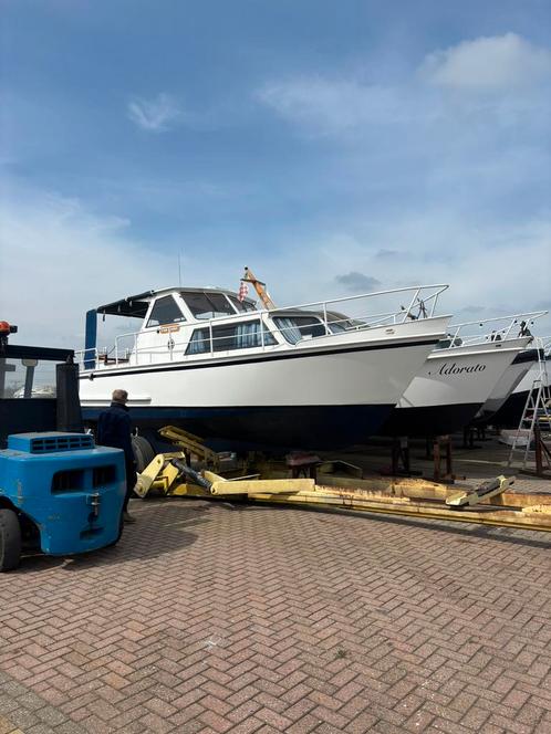 Kruiser zwaluw OK, Watersport en Boten, Motorboten en Motorjachten, Zo goed als nieuw, Staal, Diesel, Binnenboordmotor, Ophalen