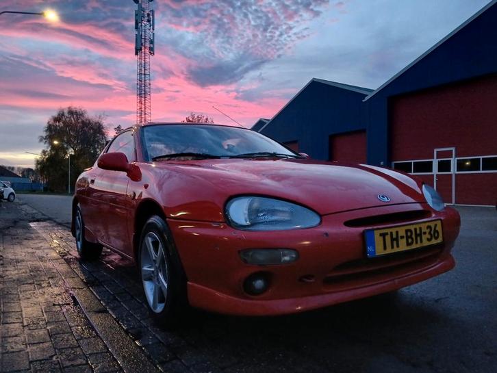 Mazda MX-3 1.6 I 16V 1998 Rood, Auto's, Mazda, Particulier, MX-3, Airbags, Android Auto, Bluetooth, Centrale vergrendeling, Elektrische buitenspiegels