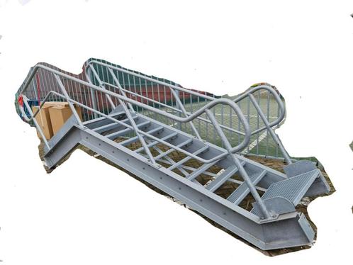 stalen trap ca. 2160mm hoog, thermisch verzinkt, Doe-het-zelf en Verbouw, Ladders en Trappen, Gebruikt, Ophalen
