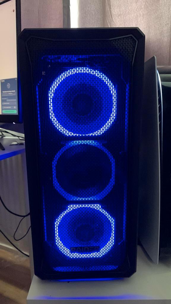 Gaming pc (specs in beschrijving), Computers en Software, Desktop Pc's, Zo goed als nieuw, 4 Ghz of meer, SSD, 32 GB, Met videokaart