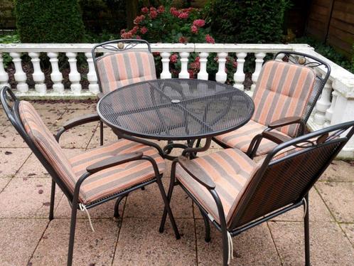Stalen tuinset Royal Garden 4 stoelen incl. kussens tafel., Tuin en Terras, Tuinmeubel-accessoires, Zo goed als nieuw, Ophalen