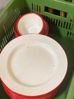 Emaille servies wit met rode rand, Ophalen, Overige materialen, Gebruikt, Bord(en)