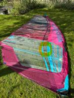 Neilpryde evo 11 7.0, Watersport en Boten, Windsurfen, Ophalen, Zo goed als nieuw, Zeil, Minder dan 5 m²