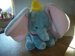 Disney Dombo pluche zittend 27cm Disneystore, Verzamelen, Disney, Ophalen of Verzenden, Overige figuren, Zo goed als nieuw, Beeldje of Figuurtje