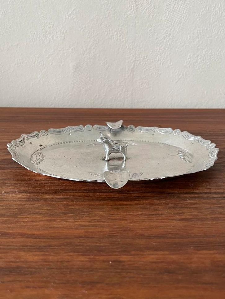Bijzondere vintage asbak verzilverd stier sieradenschaaltje, Huis en Inrichting, Woonaccessoires | Schalen en Manden, Ovaal, Ophalen of Verzenden