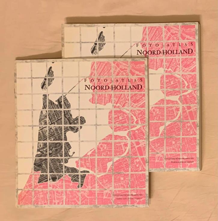 Foto Atlas van Noord Holland 2 delig v Robas ZoGoedAlsNieuw, Boeken, Atlassen en Landkaarten, Zo goed als nieuw, Overige atlassen
