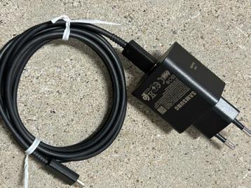 Telefoonlader Samsung met kabel beschikbaar voor biedingen