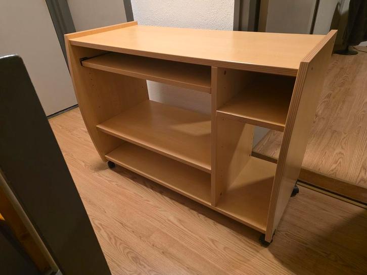 Handige computertafel met wieltjes, Huis en Inrichting, Kasten | Computermeubels, Gebruikt, 70 tot 120 cm, 70 tot 120 cm, 40 tot 80 cm