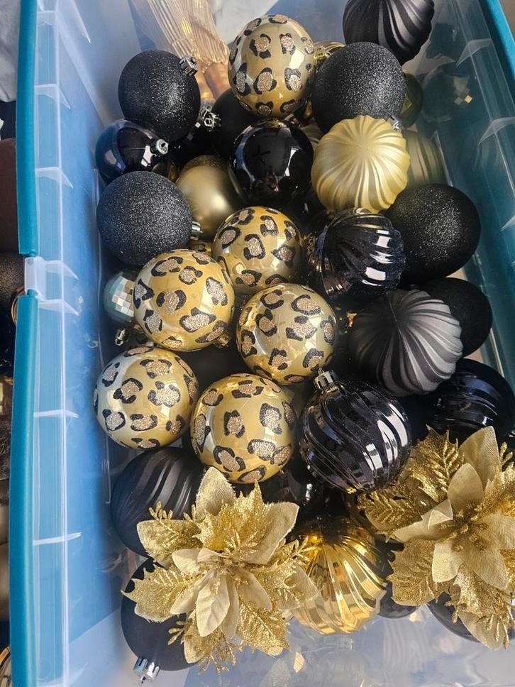 Complete kerstversiering met panterprint ballen & meer, Diversen, Kerst, Zo goed als nieuw, Ophalen