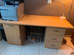 Stevig houten bureau, Zo goed als nieuw, Ophalen, Bureau