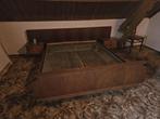 Antiek bed met nachtkastjes, Ophalen