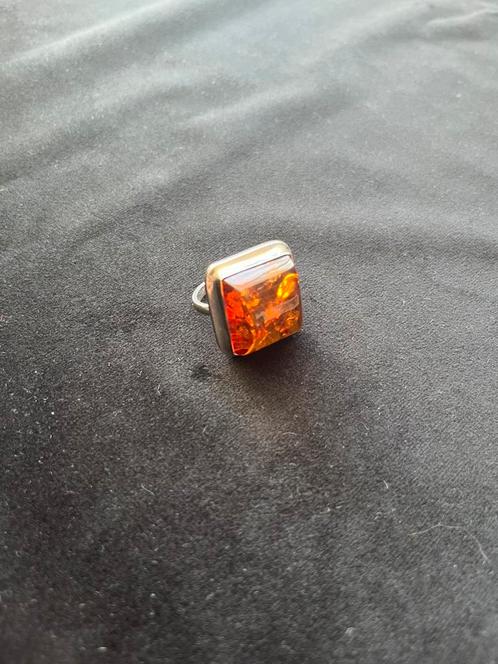 925 zilveren ring met grote barnsteen, art deco, 3x gemerkt, Sieraden, Tassen en Uiterlijk, Ringen, Zo goed als nieuw, Dame, 18 tot 19