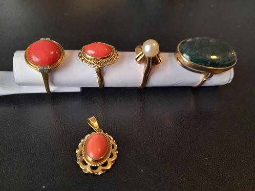 4 Gouden ringen + 1 hanger met Edelstenen 14 Krt, Sieraden, Tassen en Uiterlijk, Ringen, Zo goed als nieuw, Dame, 17 tot 18, Zilver