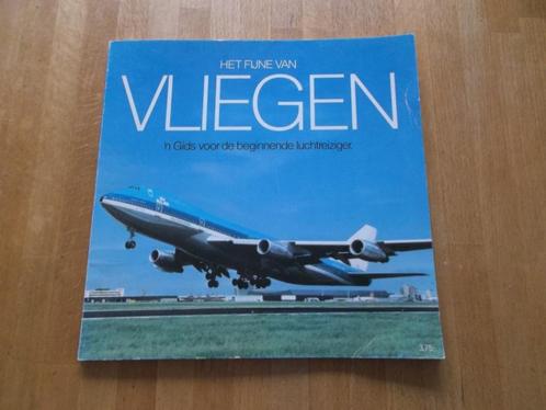 KLM GIDS VOOR LUCHTREIZIGERS, Verzamelen, Luchtvaart en Vliegtuigspotten, Gebruikt, Boek of Tijdschrift, Verzenden