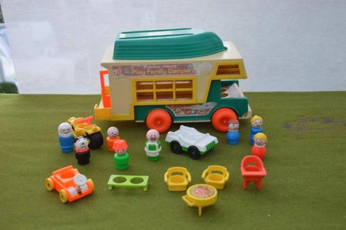 Vintage Fisher Price camper uit 1972, # 994 met 8 poppetjes, Kinderen en Baby's, Speelgoed | Fisher-Price, Gebruikt, Speelset