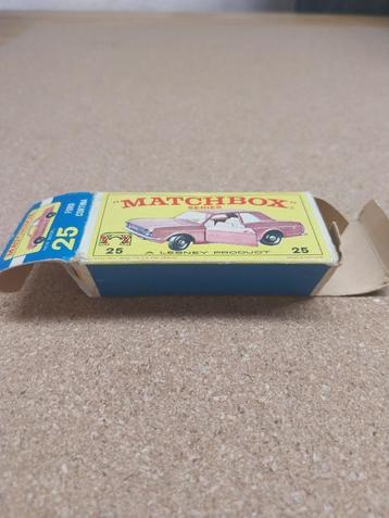  Matchbox Ford Cortina alleen het doosje beschikbaar voor biedingen