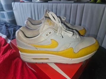 Nike Air Max 1 (w) Tour Yellow 44 beschikbaar voor biedingen