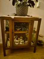 Vintage theekastje met glazen deuren, Glas, Vintage, 50 tot 75 cm, Gebruikt