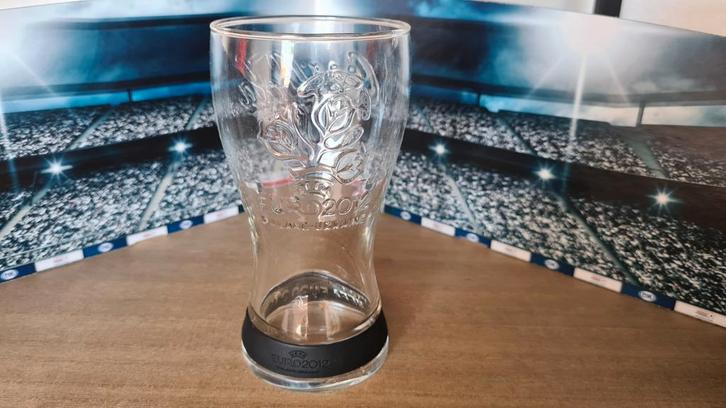Coca Cola glas Uefa Euro Ek voetbal 2012 zwart bandje, Verzamelen, Glas en Borrelglaasjes, Zo goed als nieuw, Frisdrankglas, Ophalen