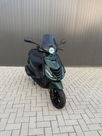 PIAGGIO ZIP FULL OPTION BROM GARANTIE ALPHA LED ANGEL EYE, Fietsen en Brommers, Scooters | Piaggio, Ophalen of Verzenden, Zo goed als nieuw
