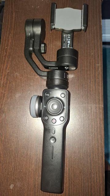 Zhiyun smooth 4 (batterij vervanging nodig) z.s.m. weg beschikbaar voor biedingen