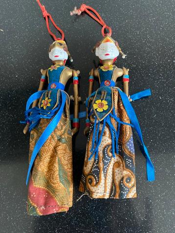 Twee Vintage Wayang Golek Poppen beschikbaar voor biedingen