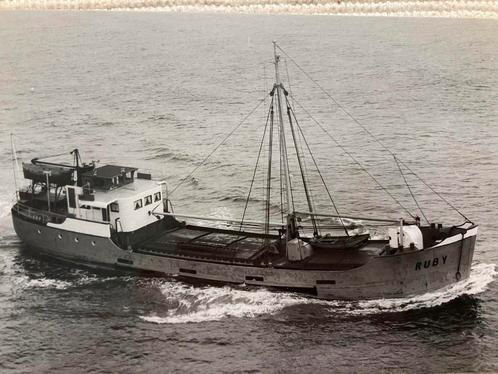 RUBY  1939 oa Zalmhaven (Van Uden)  & Invotra, Verzamelen, Scheepvaart, Ophalen of Verzenden