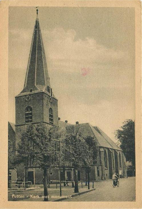 (387-151-031) Putten Kerk met monument, Verzamelen, Ansichtkaarten | Nederland, Gelderland, Verzenden
