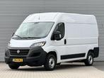 Fiat Ducato 30 2.3 MultiJet L2H2 Camera|Trekhaak|Cruise|Airc, Auto's, Voorwielaandrijving, Gebruikt, Euro 6, 2500 kg