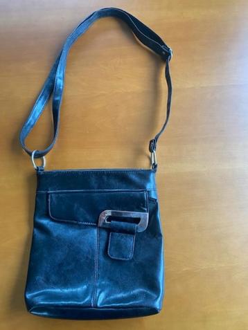 Vintage leren schoudertas beschikbaar voor biedingen