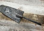 Oude metseltroffel. Vintage metseltroffel geheel van ijzer, Antiek en Kunst, Antiek | Gereedschap en Instrumenten, Ophalen of Verzenden