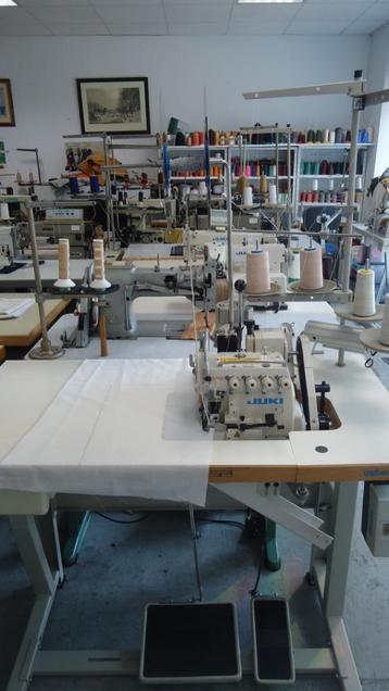 Industrie lockmachine /overlock Juki Loodveter met Puller beschikbaar voor biedingen